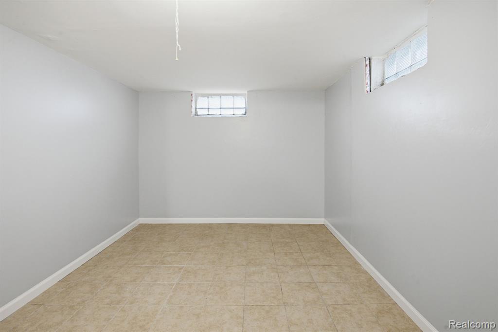 4685 Julius Boulevard, Westland, MI 48186 — Photo 30