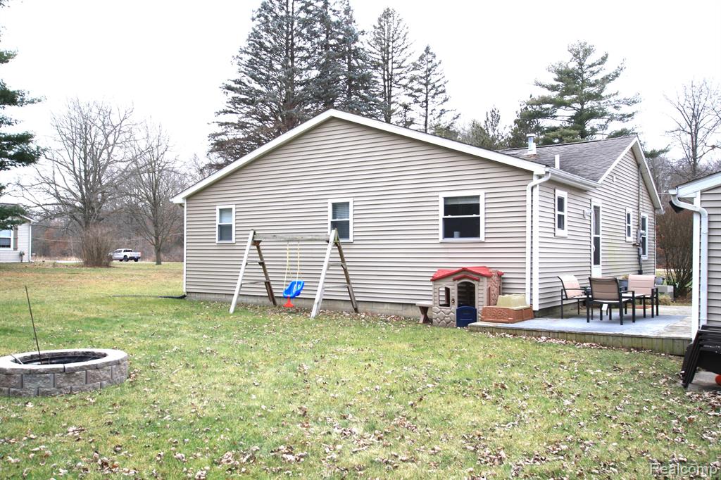 11805 BUECHE Road, Burt, MI 48417 — Photo 2