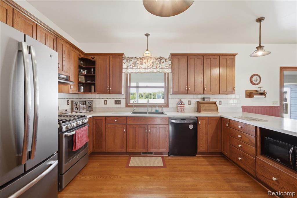 7868 Big Hand Road, Columbus, MI — Photo 40