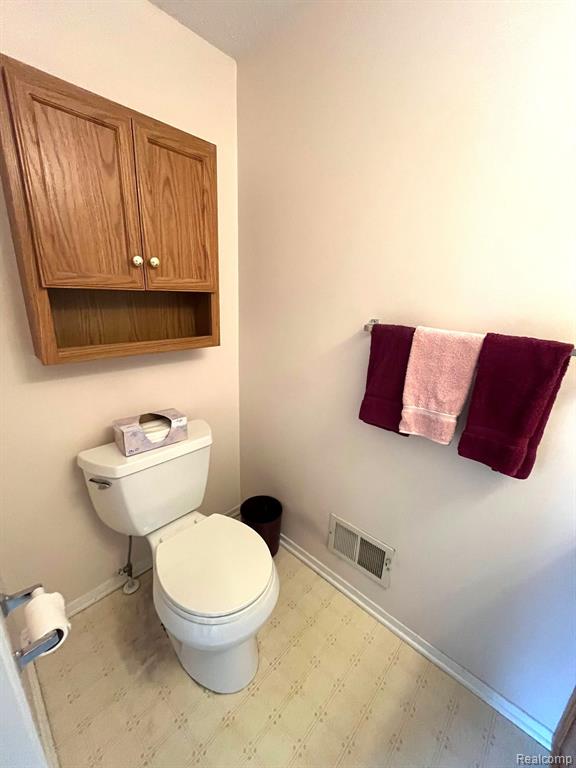 36641 DEERHURST Street S, 10, Westland, MI — Photo 12