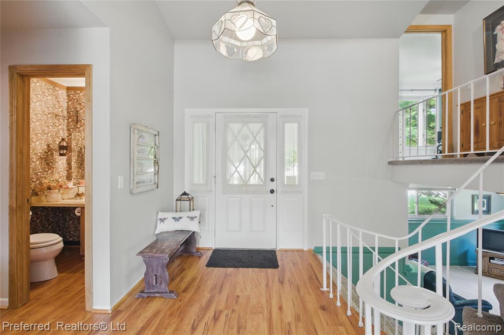 8530 Elmhurst Street, Canton, MI 48187 — Photo 16