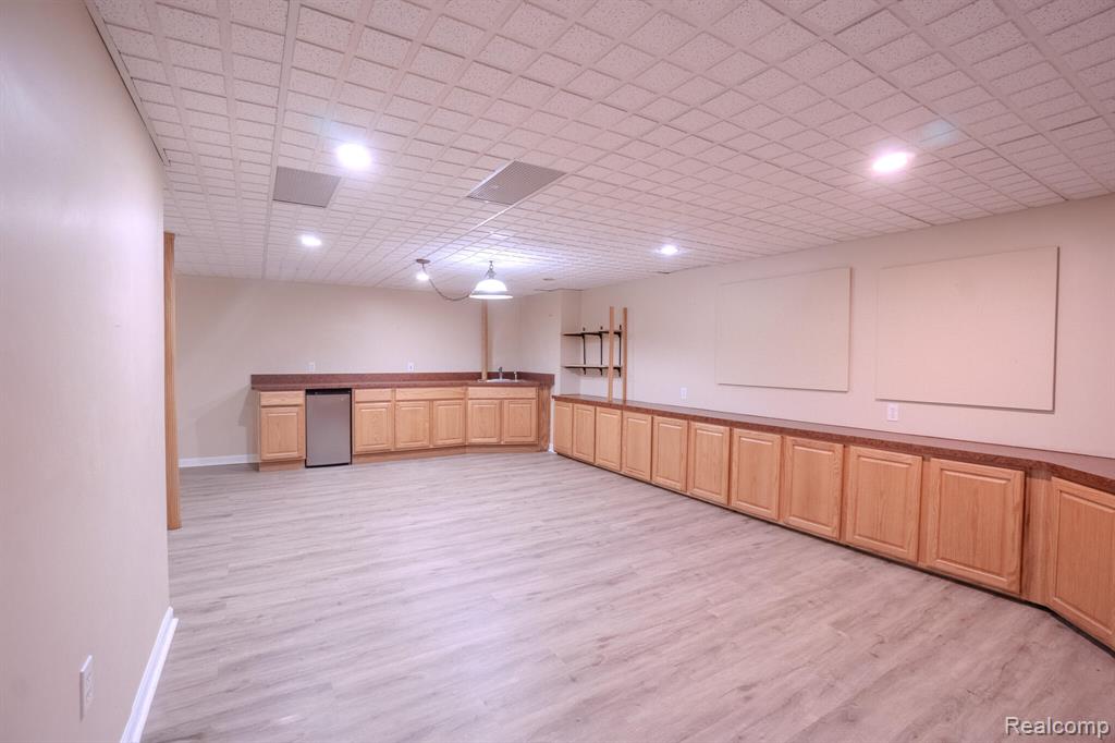 5235 Royal Vale Lane, 70, Dearborn, MI 48126 — Photo 23
