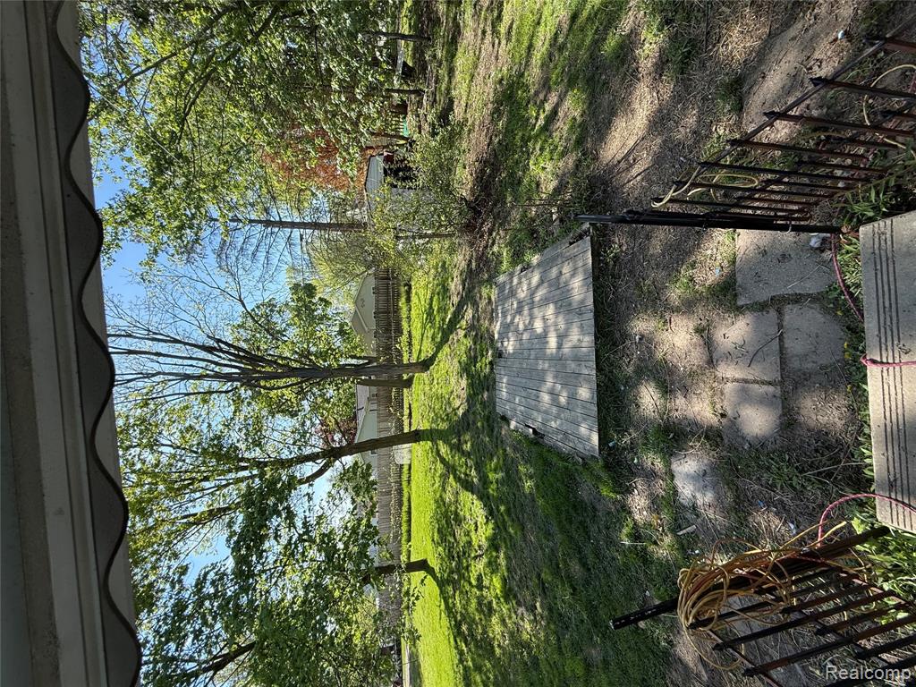808 Broadway Avenue, Owosso, MI 48867 — Photo 10
