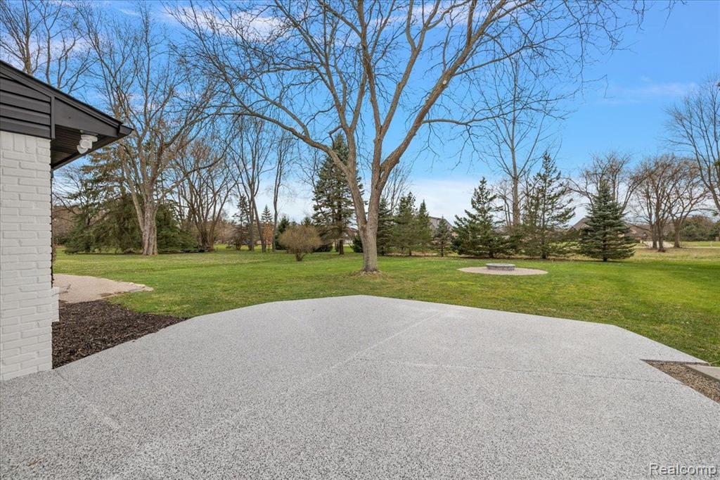 61561 N RIDGE Trail, Washington, MI — Photo 59