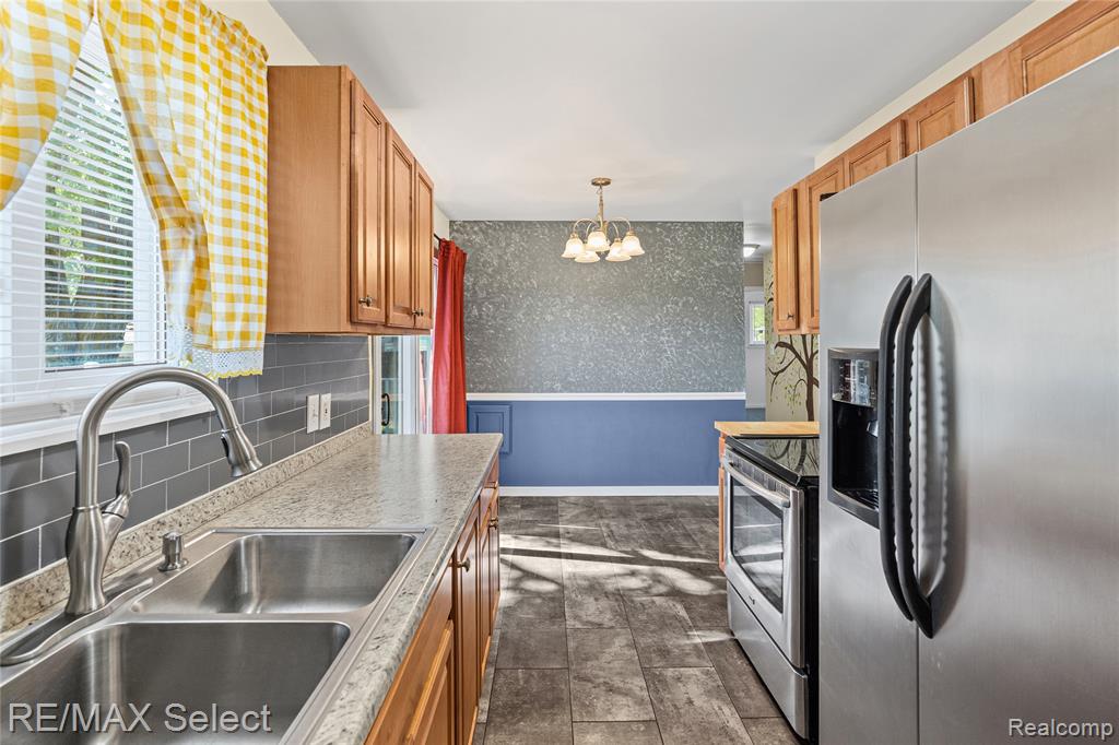 4075 Bristolwood Drive, Flint, MI 48507 — Photo 28