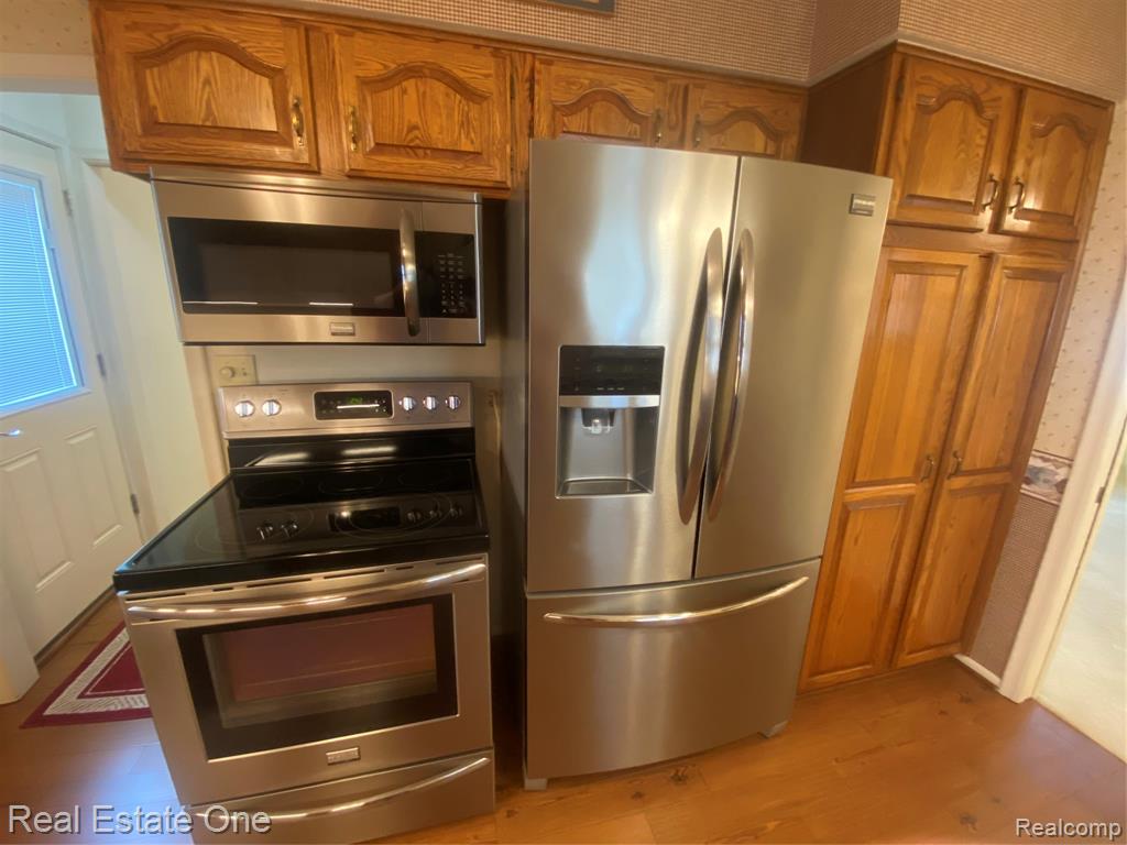 8262 Roselawn Street, Westland, MI — Photo 24
