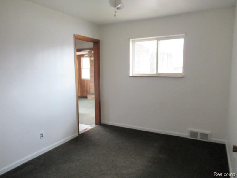 17716 Veronica Avenue, Eastpointe, MI 48021 — Photo 15