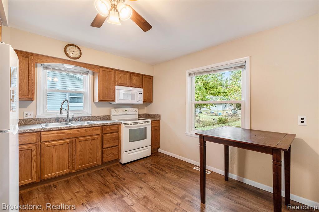 805 Hartner Drive, Holly, MI 48442 — Photo 6