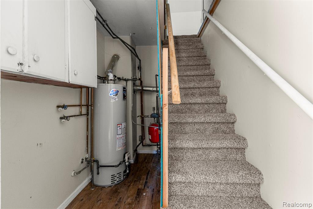 4933 Ziegler Street, Dearborn Heights, MI 48125 — Photo 22