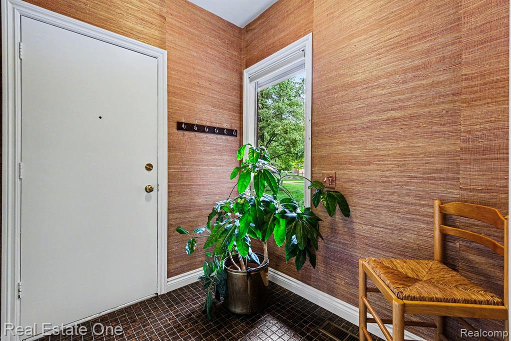 4757 Hardwoods Drive, West Bloomfield, MI 48323 — Photo 32