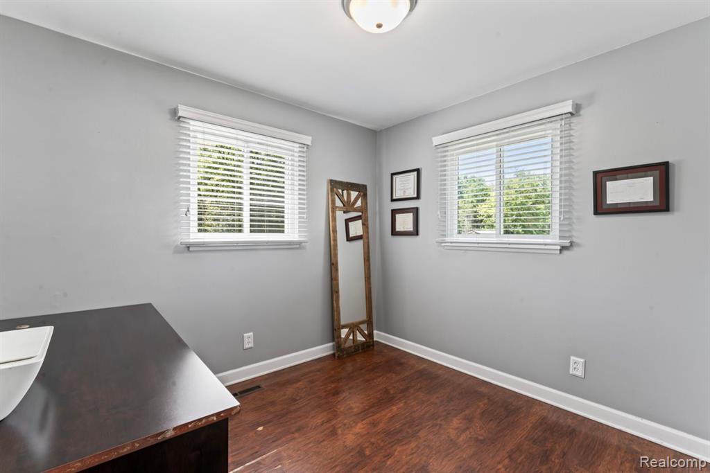 8406 E LIPPINCOTT Boulevard, Davison, MI 48423 — Photo 24