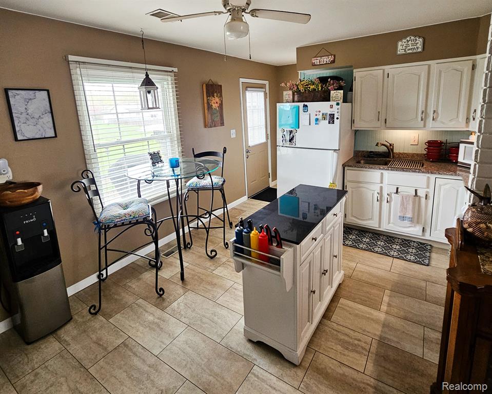 456 CARDINAL Drive, Marysville, MI 48040 — Photo 9