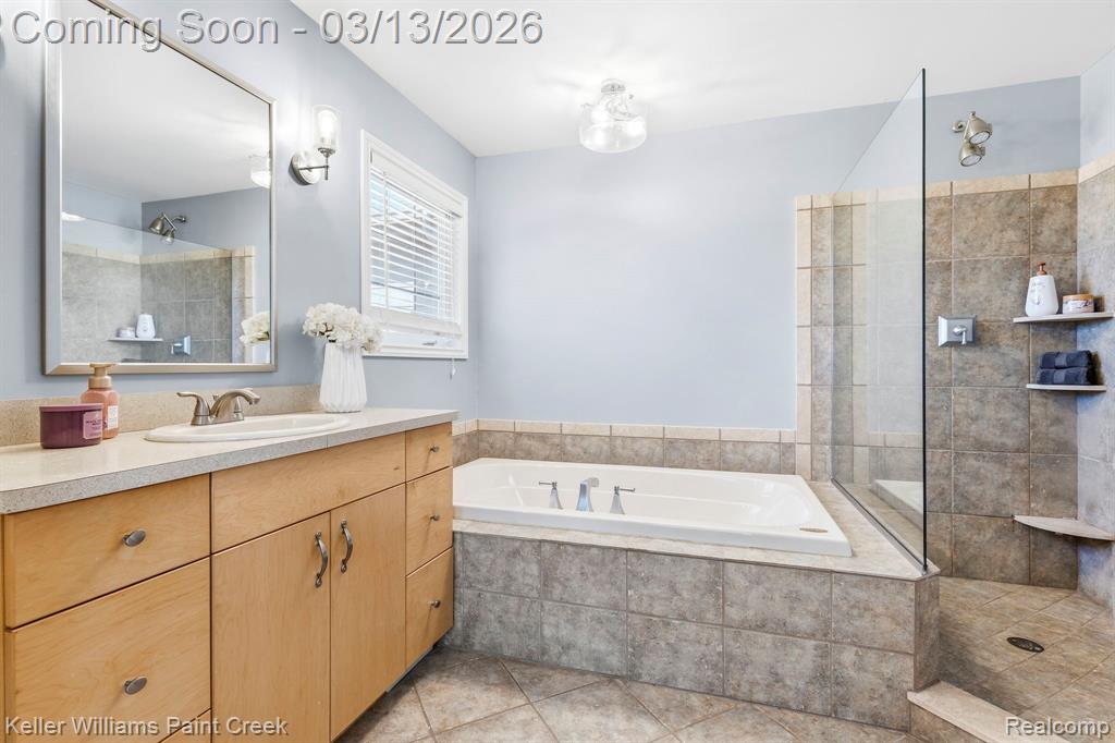 1628 Royal Birkdale Drive W, Oxford, MI 48371 — Photo 36