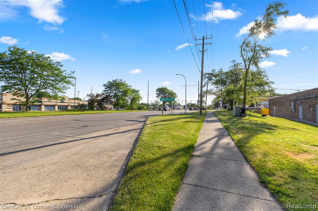 8028 N Middlebelt Road, Westland, MI — Photo 24