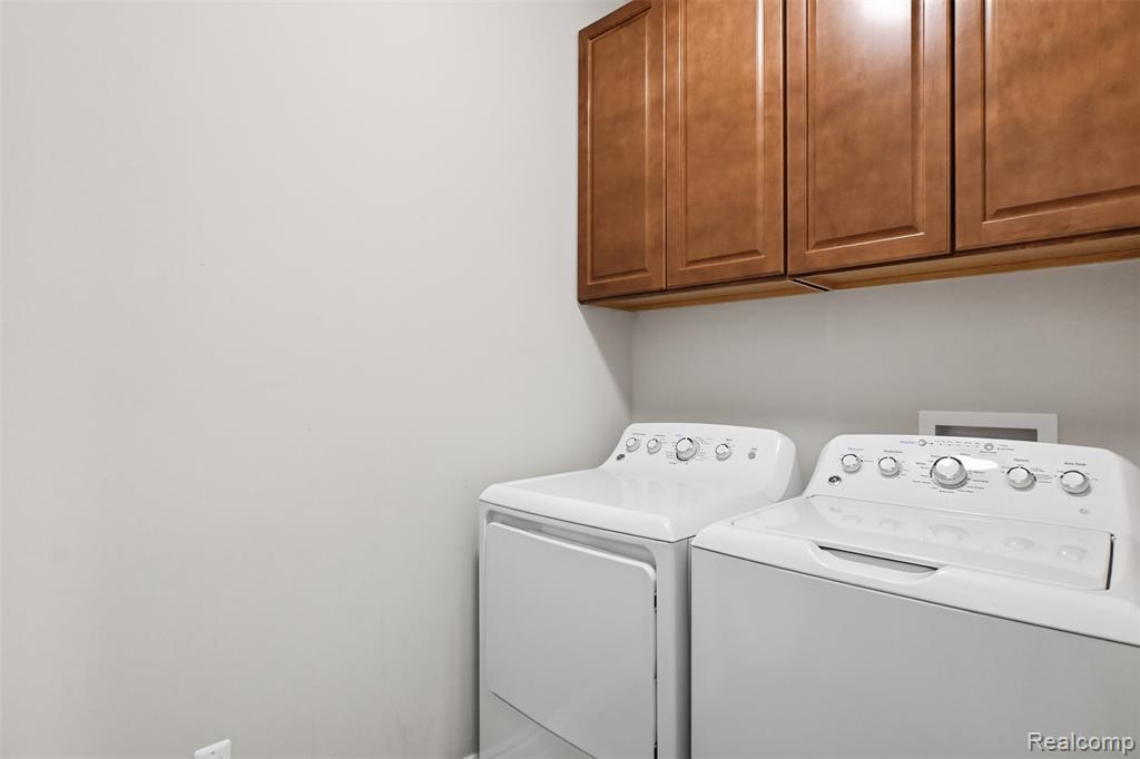 30879 Asbury Hill Court, New Hudson, MI 48165 — Photo 17