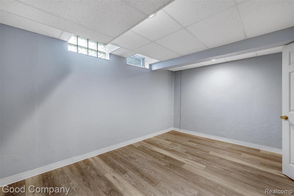 5893 CHRISTINA Drive, West Bloomfield, MI 48324 — Photo 50
