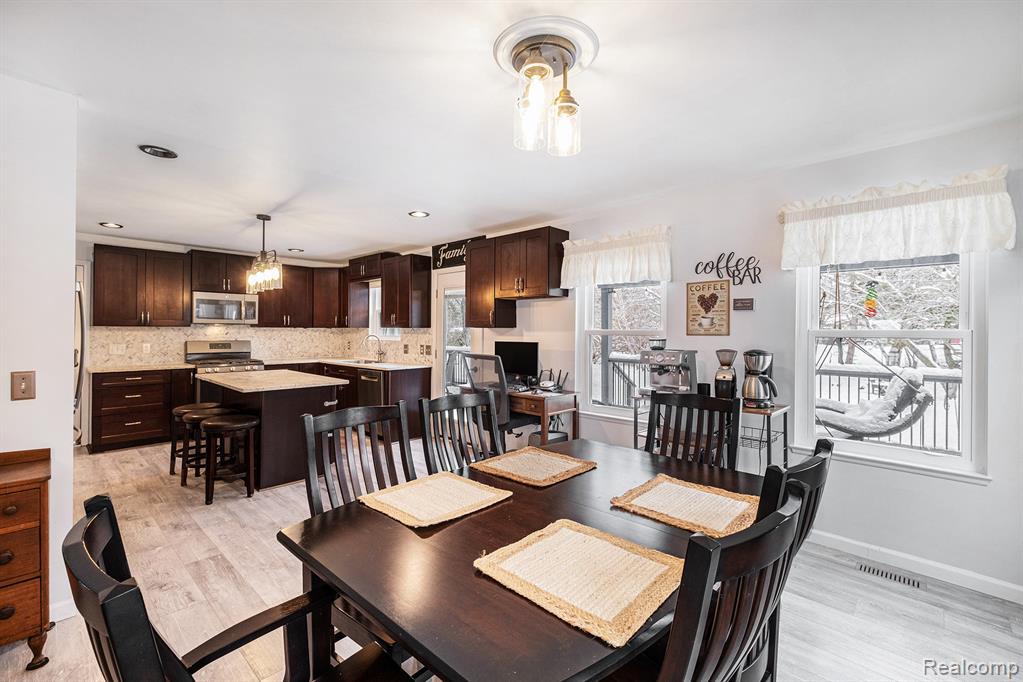 6414 Stonehearth Pass, Grand Blanc, MI 48439 — Photo 10