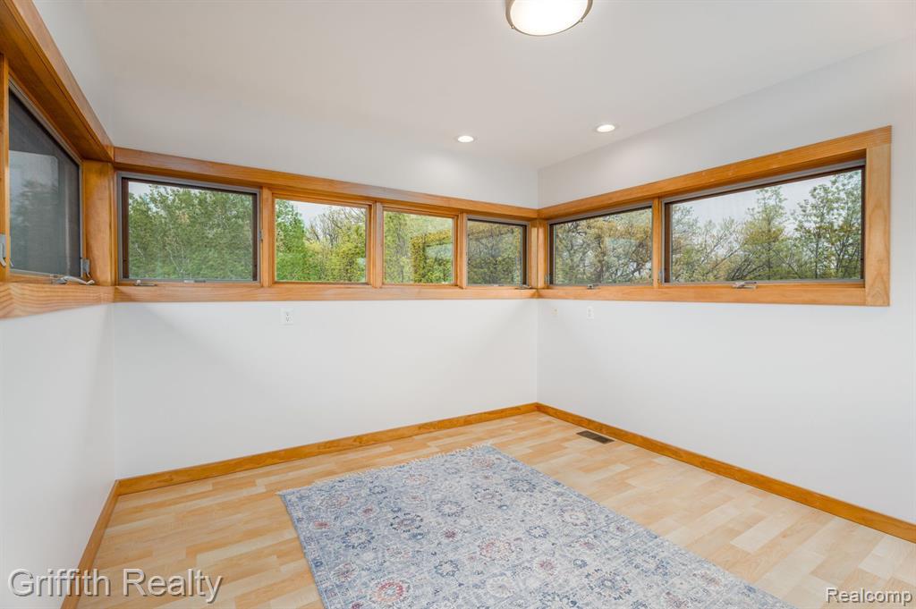 8104 PARKER Road, Saline, MI 48176 — Photo 25