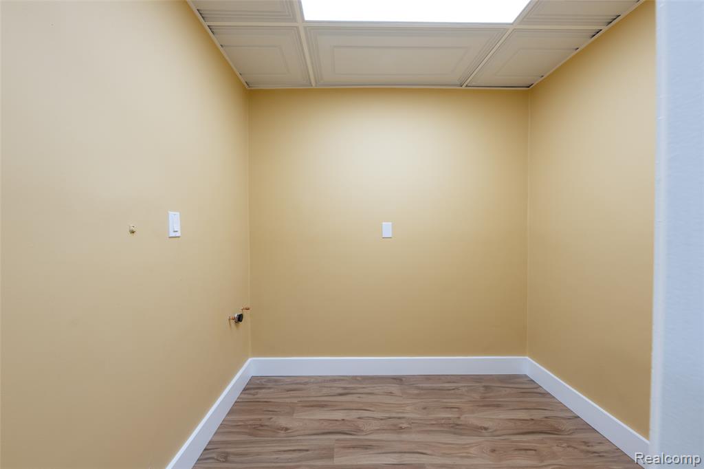1095 W Huron Street, Waterford, MI 48328 — Photo 35