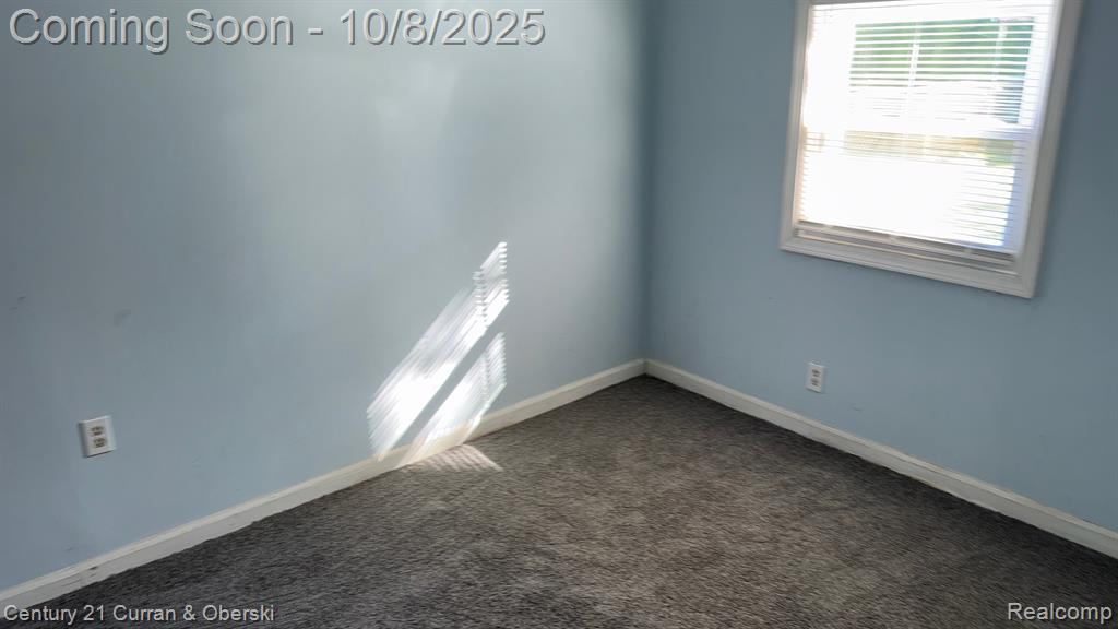 8244 Lenore Street, Dearborn Heights, MI 48127 — Photo 10