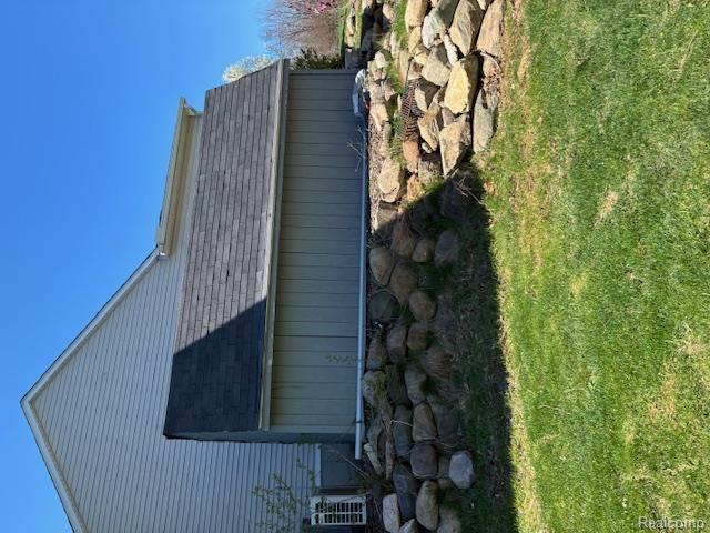 9440 Apple Court, Fenton, MI 48430 — Photo 16