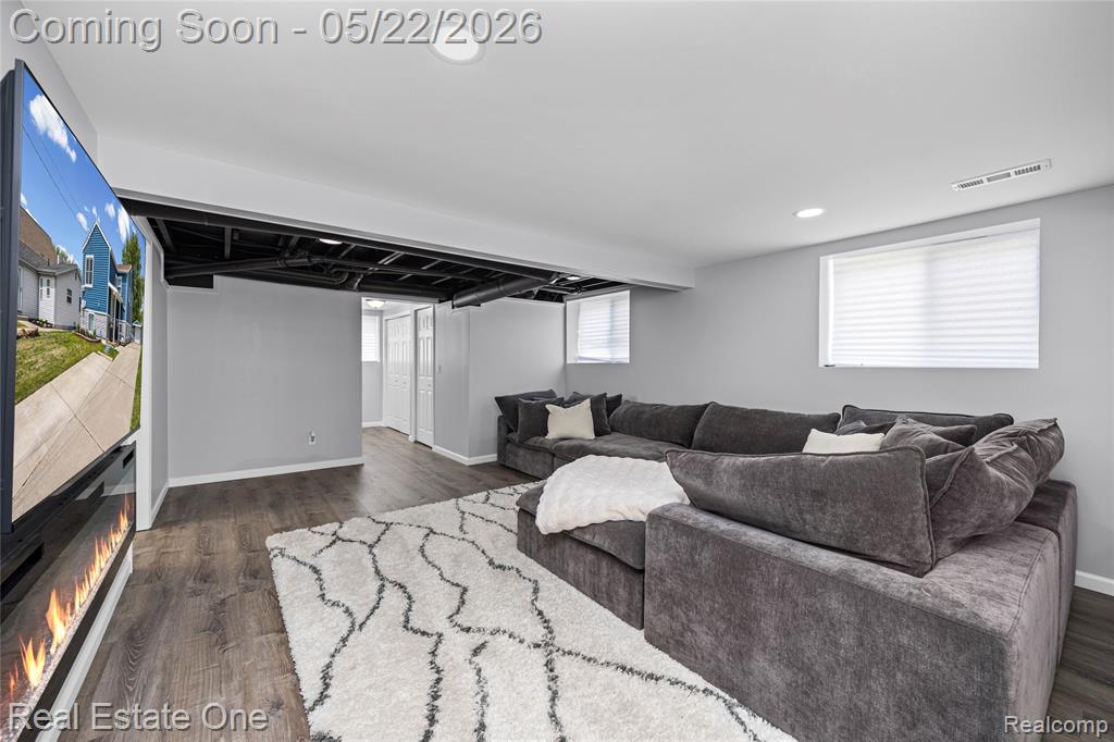 9136 Buckingham Street, White Lake, MI — Photo 42