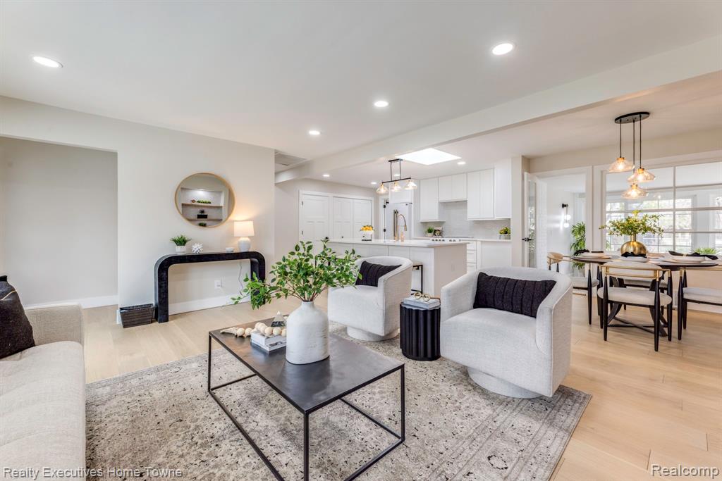 18910 Devonshire Street, Beverly Hills, MI 48025 — Photo 5