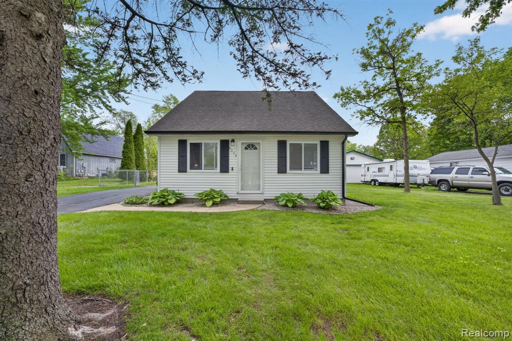 6354 Lapeer Road, Burton, MI 48509 — Photo 3
