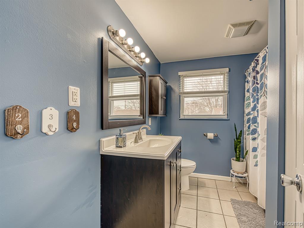 31753 Hazel Street, Rockwood, MI — Photo 18