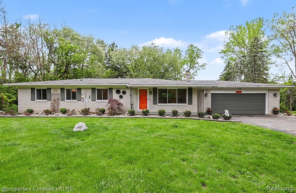 6905 W Church Street, Clarkston, MI — Photo 2