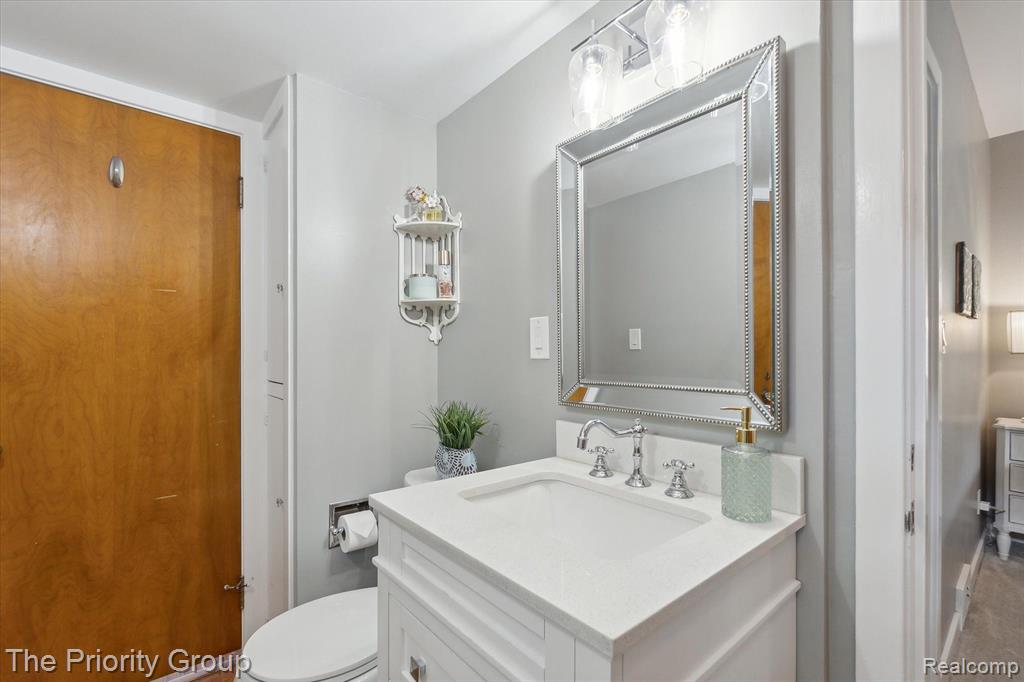 128 N CHURCH Street, Ortonville, MI 48462 — Photo 23