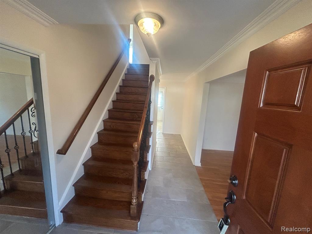 5659 KINGSMILL, Bloomfield Hills, MI — Photo 10