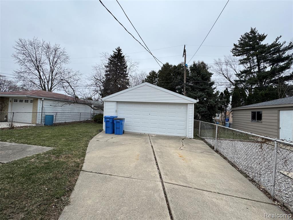 5722 CENTRALIA Street, Dearborn Heights, MI 48127 — Photo 3