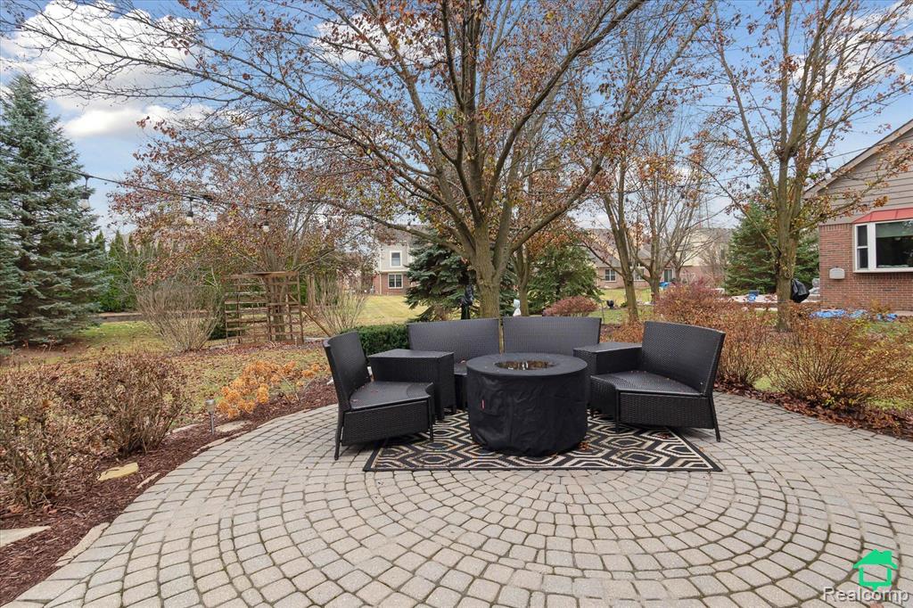51171 W Hills Drive, Plymouth, MI 48170 — Photo 47