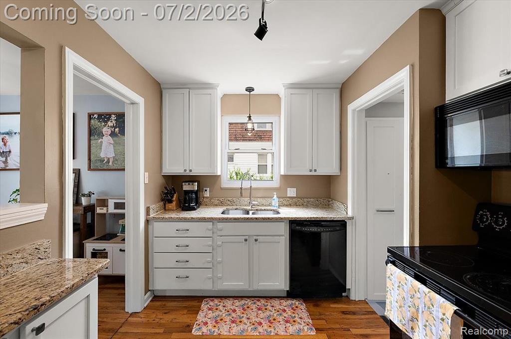 1706 Princeton Road, Berkley, MI 48072 — Photo 17