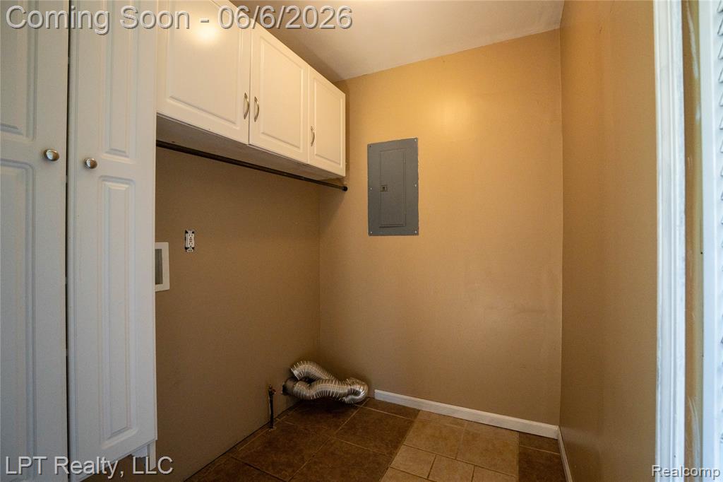 4152 Leith Street, Burton, MI 48509 — Photo 7