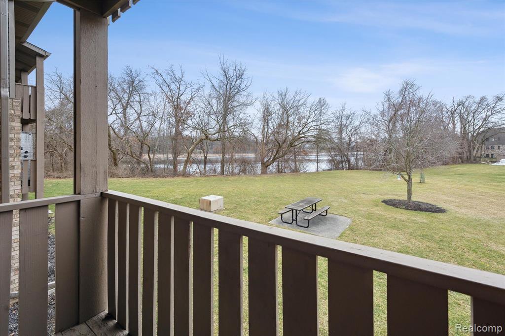 8719 Meadowbrook Drive, #5, Brighton, MI 48116 — Photo 8