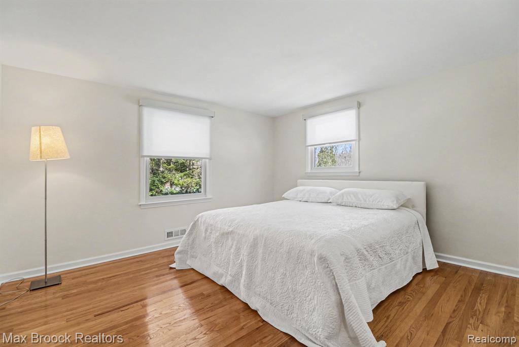22724 King Richard Court, Beverly Hills, MI 48025 — Photo 21