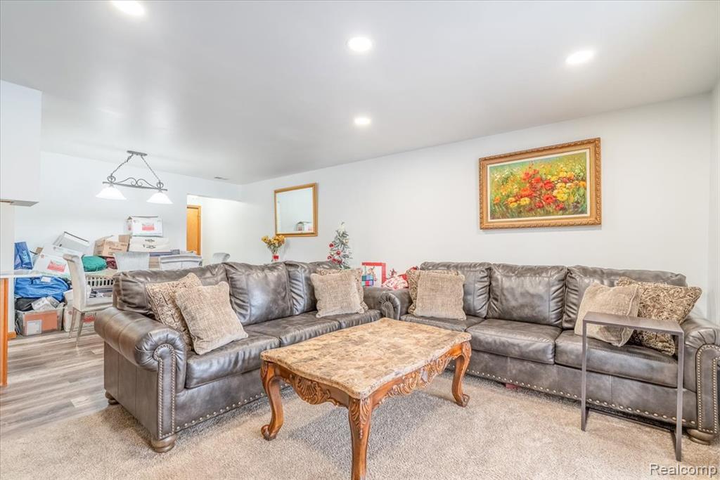 9714 Sawgrass Court, Belleville, MI 48111 — Photo 13