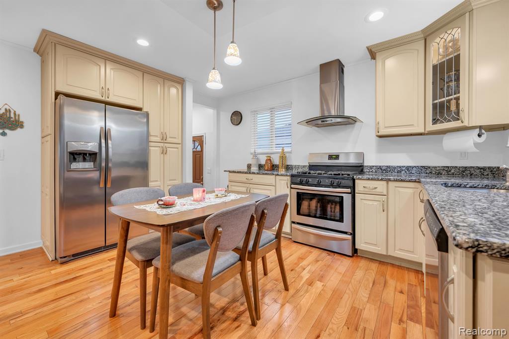 6651 NORBORNE Avenue, Dearborn Heights, MI 48127 — Photo 16