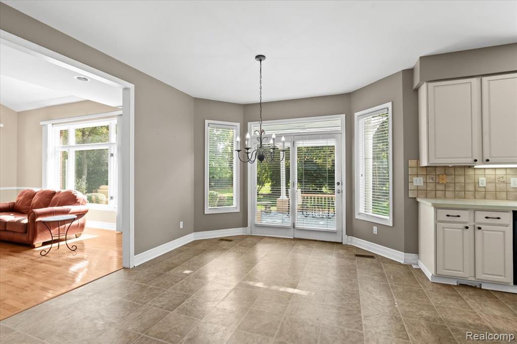 48075 Andover Drive, Novi, MI — Photo 17