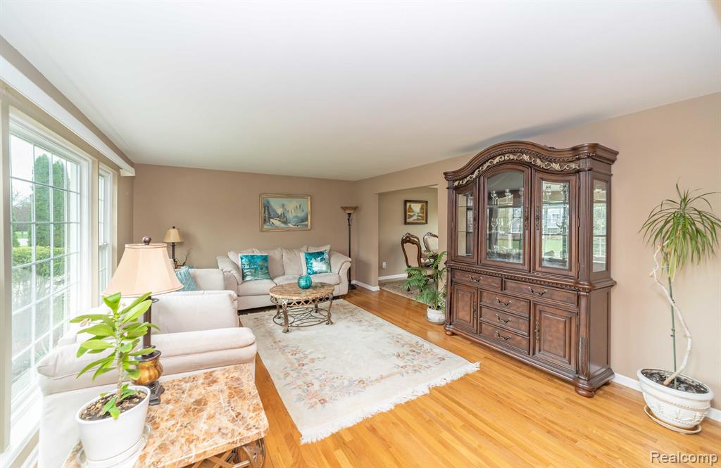 5628 WARRENSHIRE Drive, West Bloomfield, MI — Photo 22