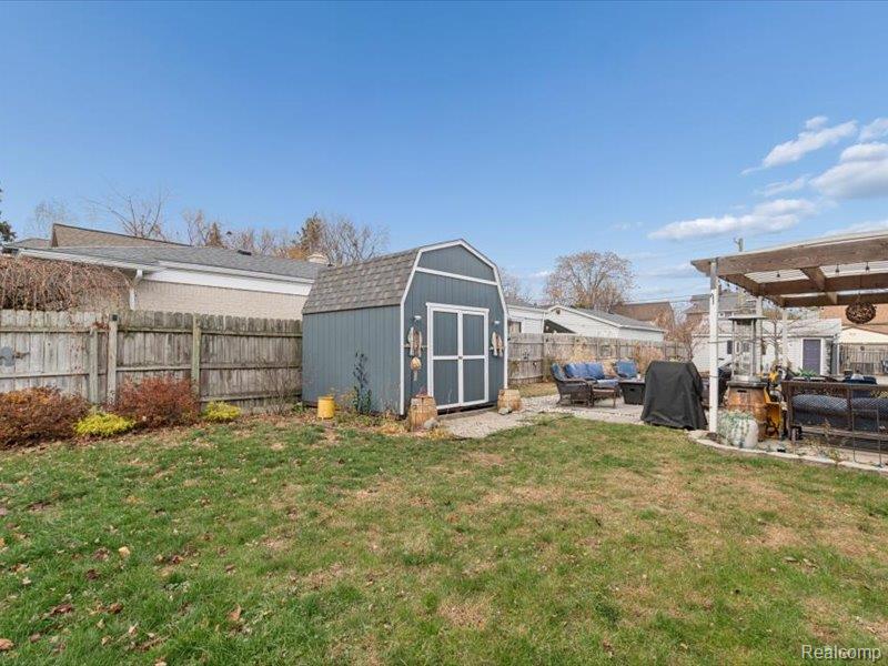 404 Pine Street, Wyandotte, MI 48192 — Photo 53