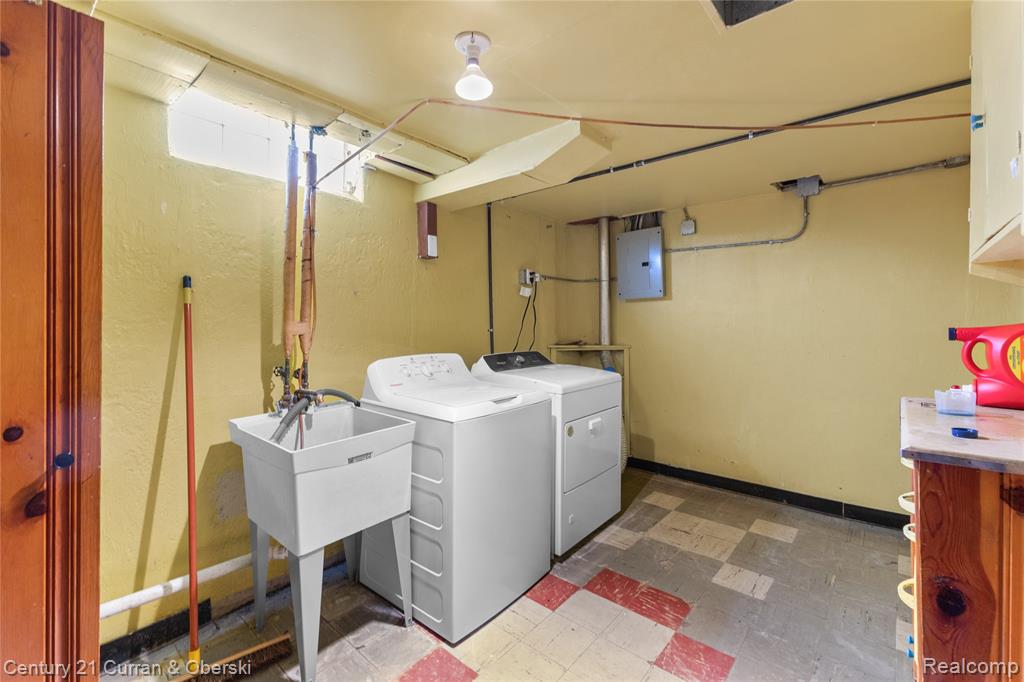 8605 Dixie Lane, Dearborn Heights, MI 48127 — Photo 20