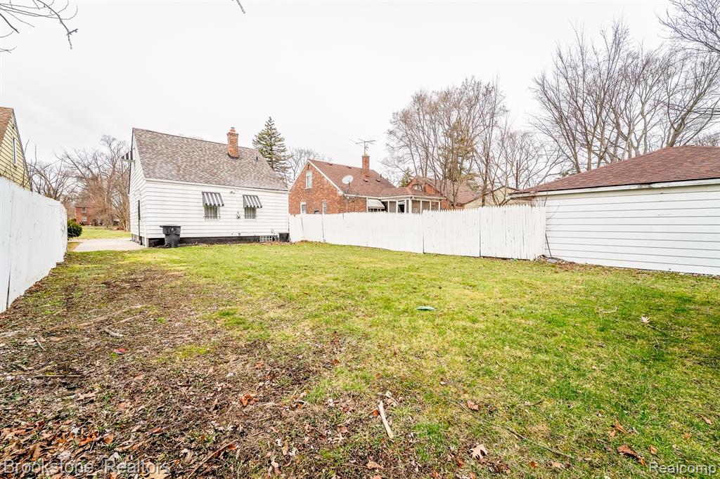 17228 Stout Street, Detroit, MI 48219 — Photo 48