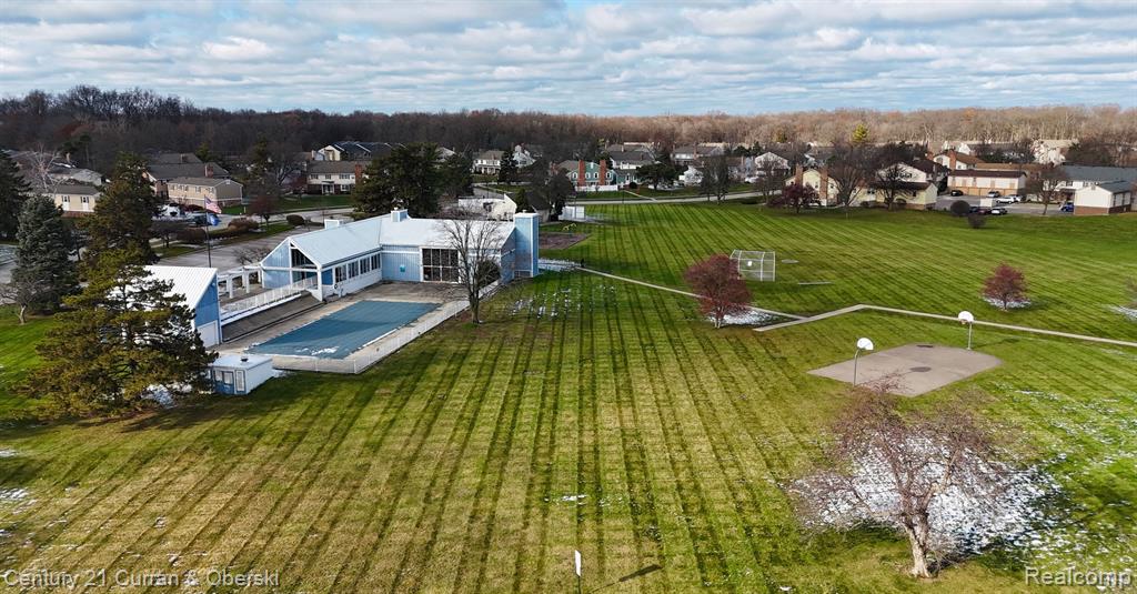 21216 E GLEN HAVEN Circle, 136, Northville, MI 48167 — Photo 23