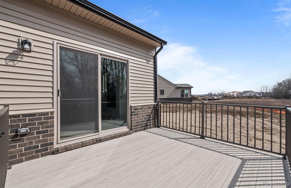 748 W SPANIEL Drive, Ann Arbor, MI 48108 — Photo 22
