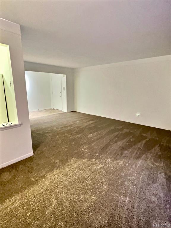 416 FOX HILLS Drive S, Bloomfield Hills, MI 48304 — Photo 7