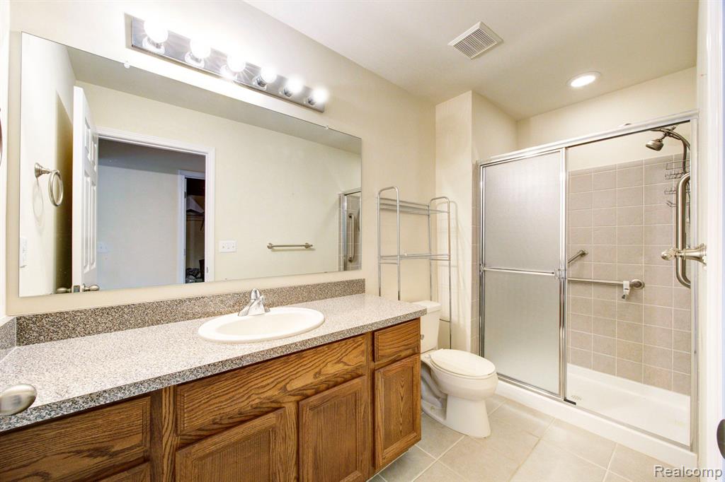 1146 ANDOVER Circle, Commerce Twp, MI 48390 — Photo 20