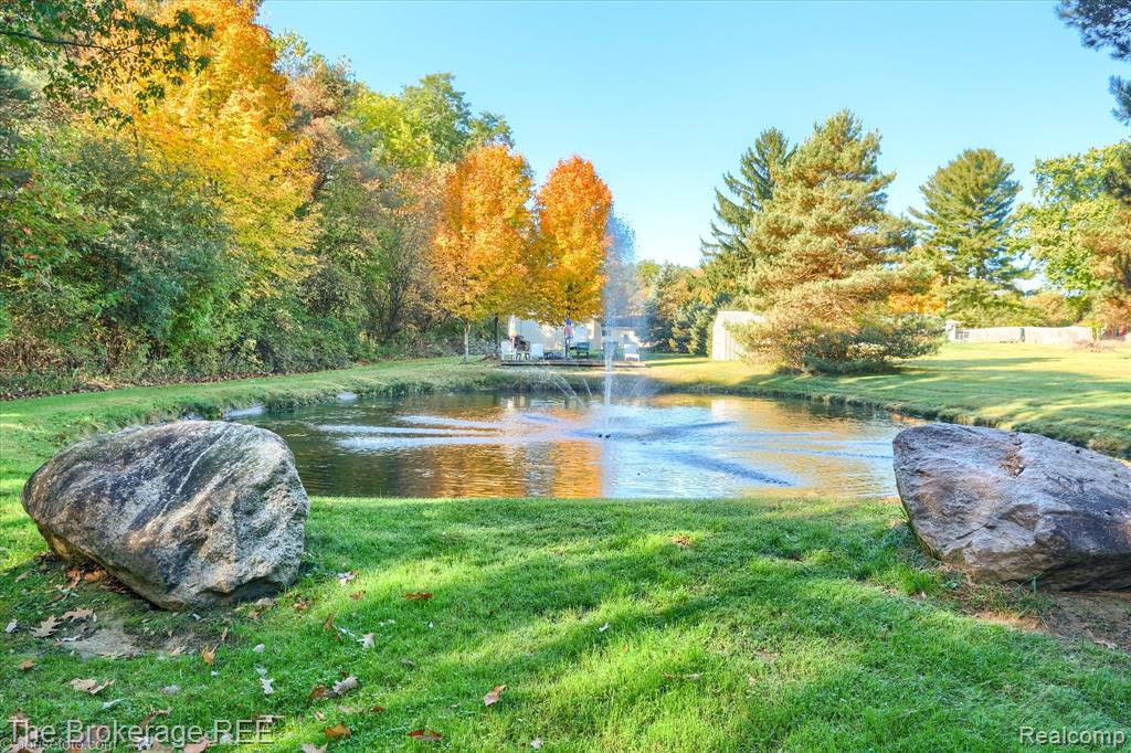 5400 N Center Road, Genesee, MI 48506 — Photo 14